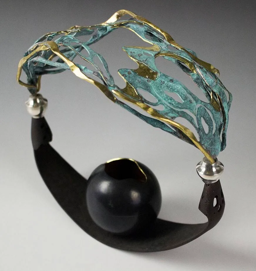 water vase — detail 1